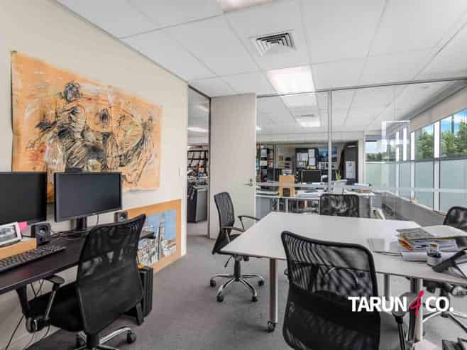 City Fringe Office + 5 Carparks | Vendor Finance!