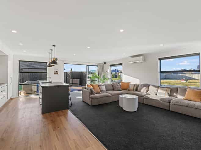 58 Avanda Avenue, Rolleston