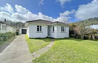 145 Main Road, Wainuiomata