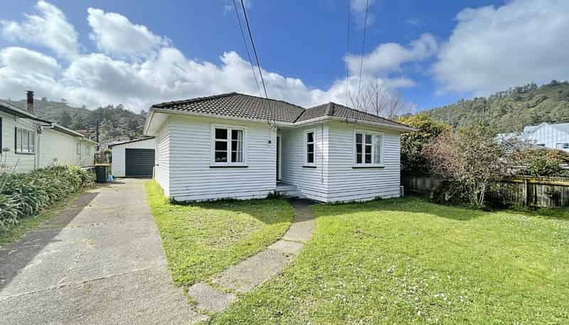 145 Main Road, Wainuiomata
