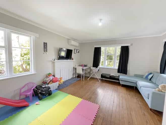 145 Main Road, Wainuiomata