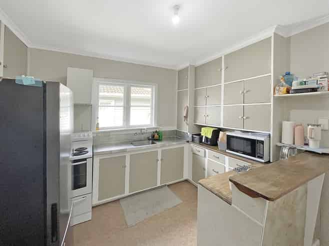 145 Main Road, Wainuiomata