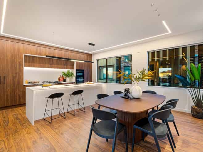 2/282 Point Chevalier Road, Point Chevalier