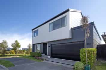 10 McCrorie Road, Wigram