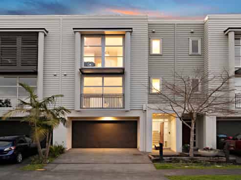 121 Barbarich Drive, Stonefields