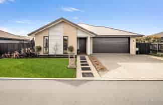 78 Petries Road, Woodend