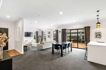 78 Petries Road, Woodend