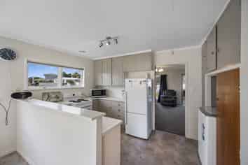44 Arthur Hobson Avenue, Pirimai