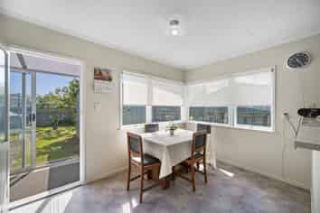 44 Arthur Hobson Avenue, Pirimai