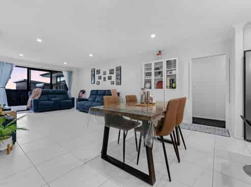 6D Crows Road, Swanson