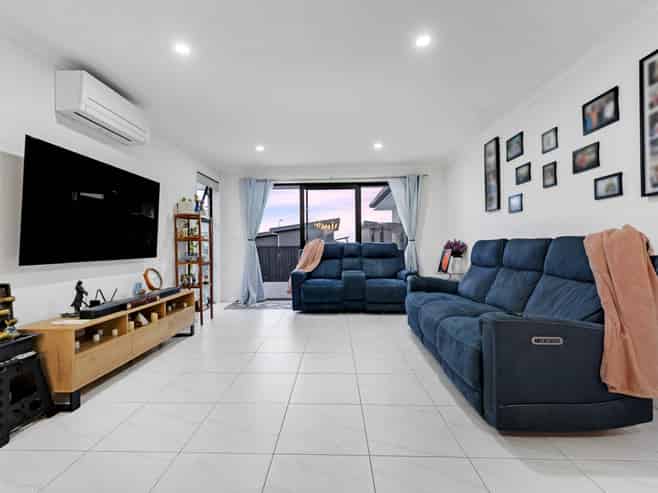 6D Crows Road, Swanson