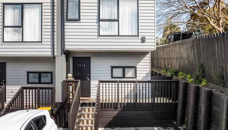 3/1B Tacitus Place, Totara Vale
