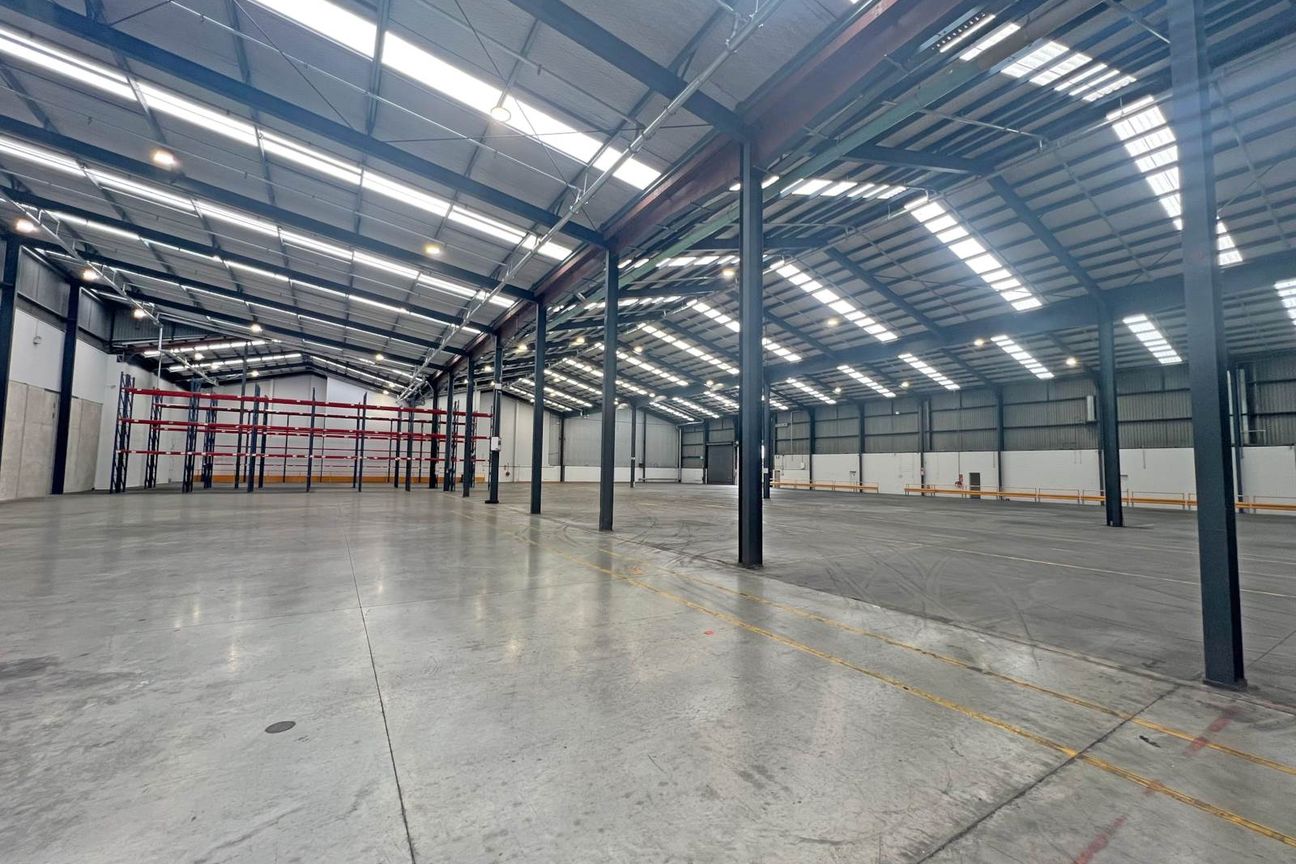PREMIUM LARGE SCALE LOGISTICS - Vista 4