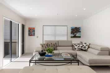 419 Beach Road, Mairangi Bay