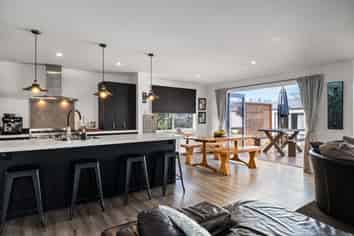 10 Aintree Street, Bishopdale