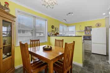 17 Stephen Street, Trentham