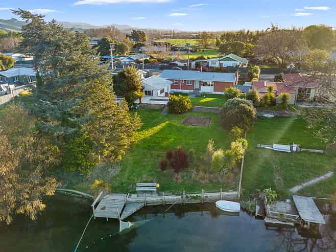 3099 State Highway 1, Riverlands
