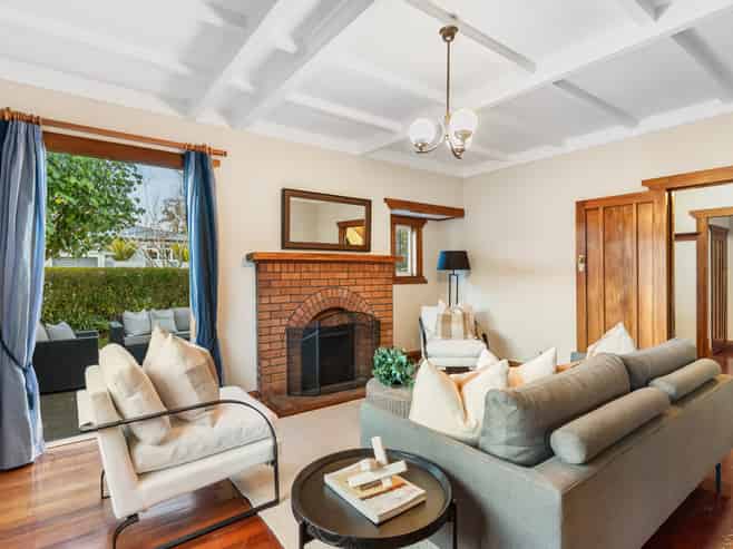 22 Fairholme Avenue, Epsom