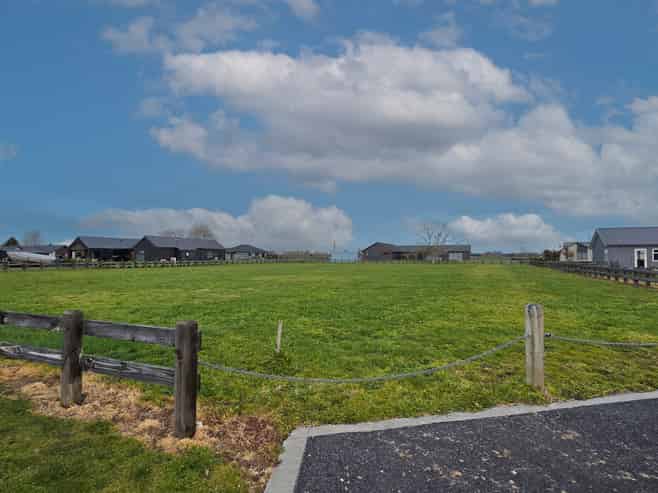 2/120 Pilot Drive, Ngahinapouri