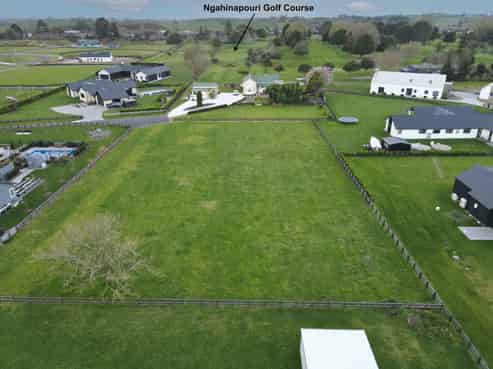 2/120 Pilot Drive, Ngahinapouri