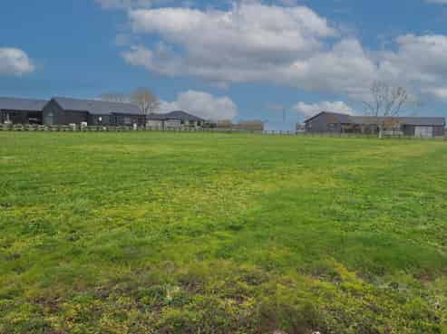 2/120 Pilot Drive, Ngahinapouri