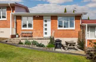 2/1034A New North Rd, Mount Albert