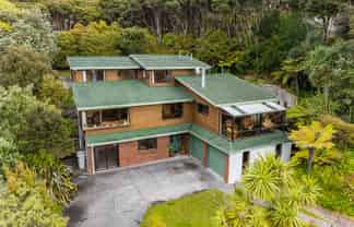7 Furneaux Grove, Whitby