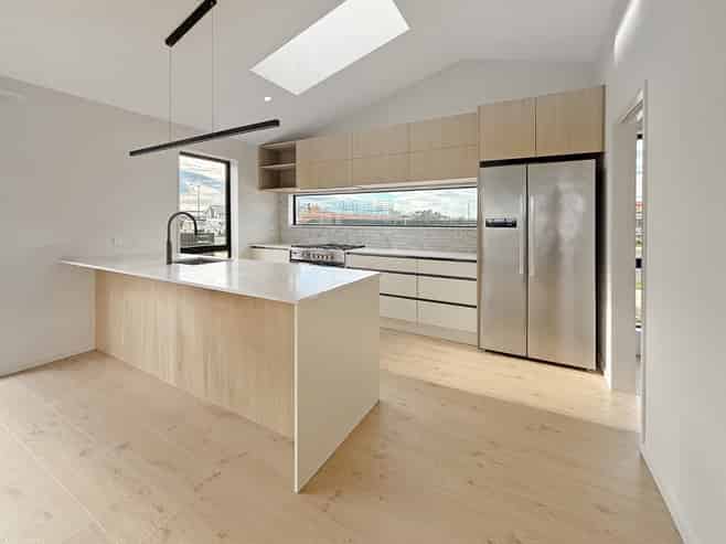 86 Whitehorn Drive, Lincoln