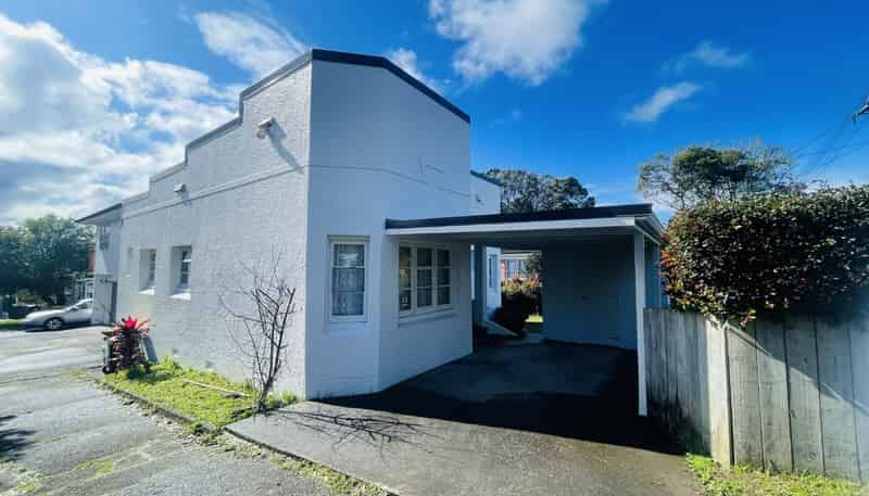 54 Lynwood Road, New Lynn