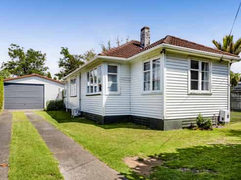 24 Upjohn Street, Brooklands