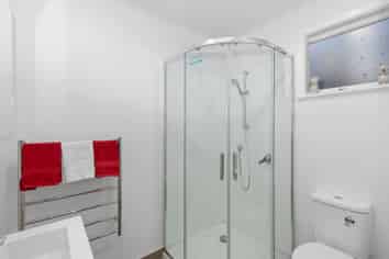 11 Fyvie Avenue, Tawa