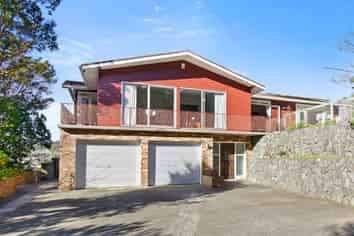 11 Fyvie Avenue, Tawa