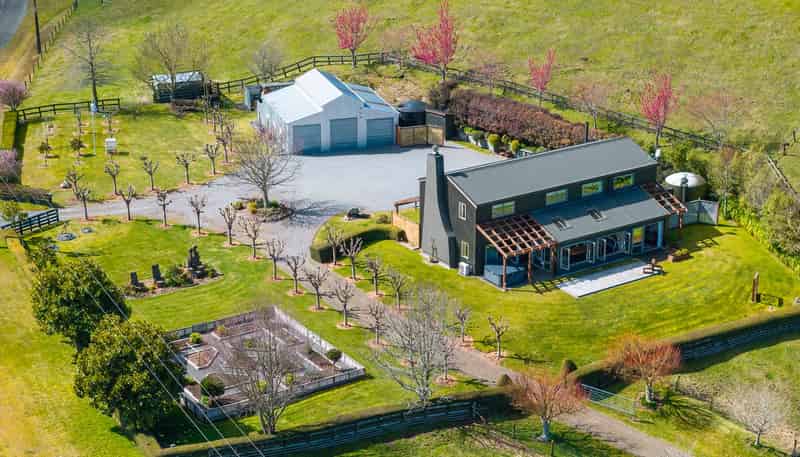 83 Hitiri Road, Kinloch