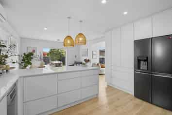 21 Woodstock Place, Avonhead