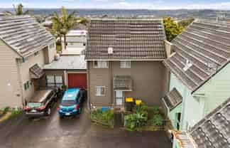 2/80 Birkdale Road, Birkdale