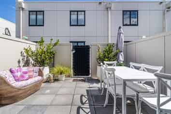 1G/8 Farnham Street, Parnell