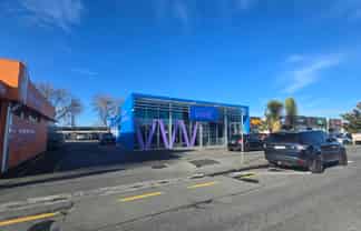 Office/Retail in High Profile Location