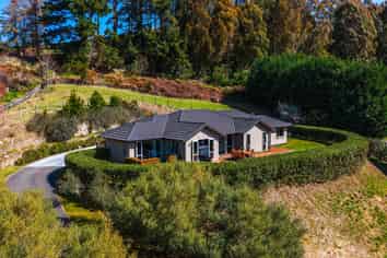 90 Dalmore Way, Acacia Bay