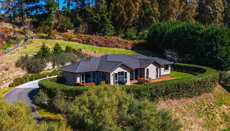 90 Dalmore Way, Acacia Bay
