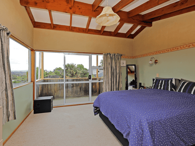 2/57b Joll Road , Havelock North
