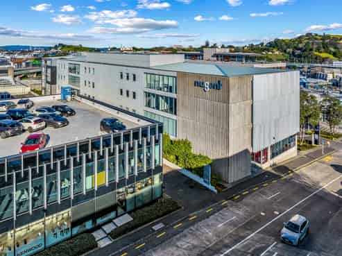 A-Grade Grafton Office with 35 Car Parks