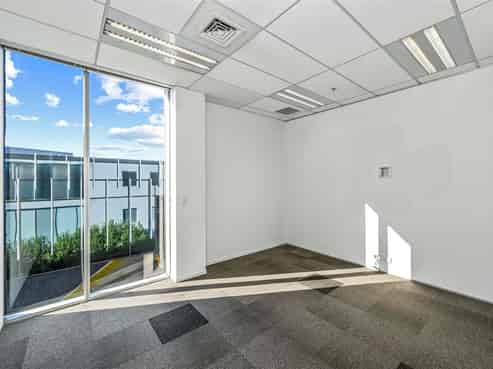 A-Grade Grafton Office with 35 Car Parks