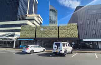 COST-EFFECTIVE MODERN TAKAPUNA OFFICE
