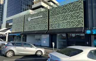 COST EFFECTIVE MODERN TAKAPUNA OFFICE
