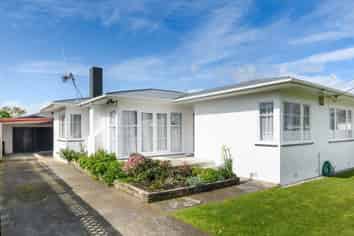 17 Sinclair Avenue, Highbury