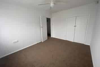 17 Sinclair Avenue, Highbury
