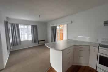 17 Sinclair Avenue, Highbury