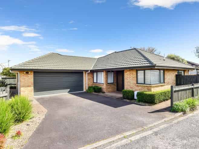 61 Vardon Road, Saint Andrews