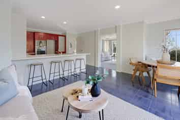 47 Sterling Gate Drive, Bethlehem