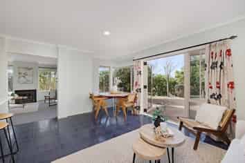 47 Sterling Gate Drive, Bethlehem